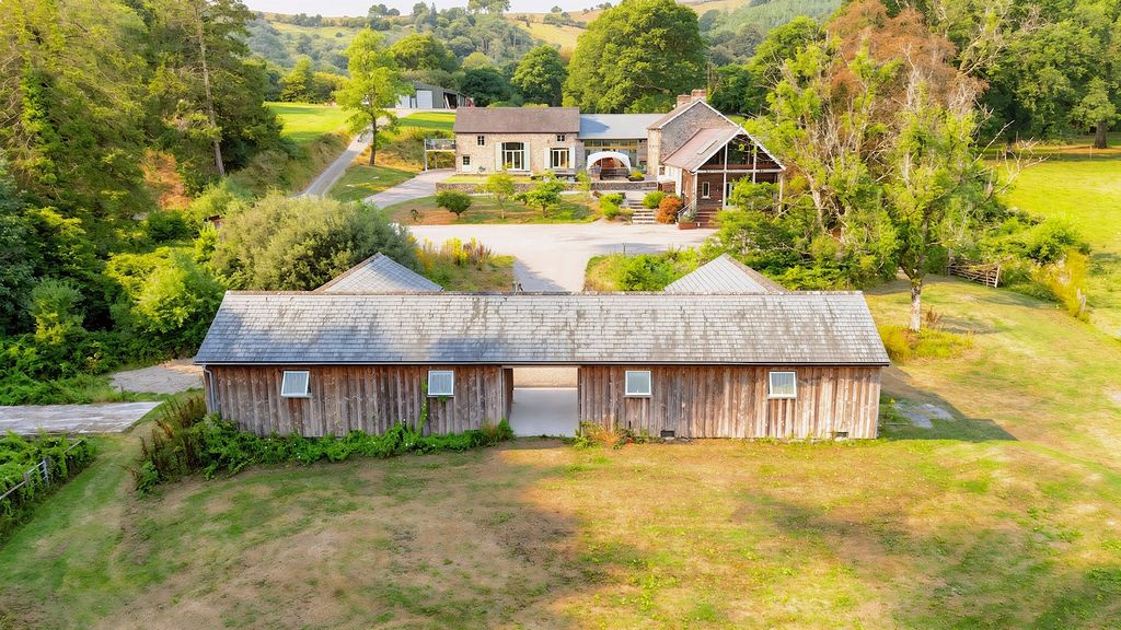 Property photo 2 of 39 Not Specified