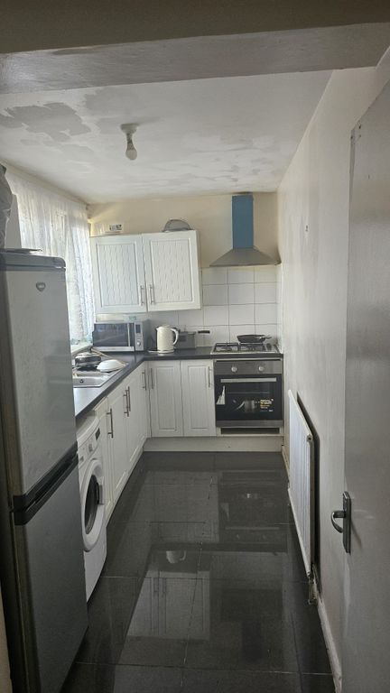 Property photo 2 of 2 Kitchen