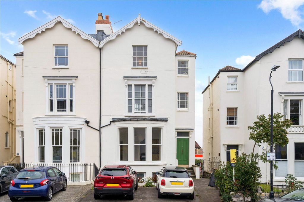 Property photo 1 of 7 Front Elevation