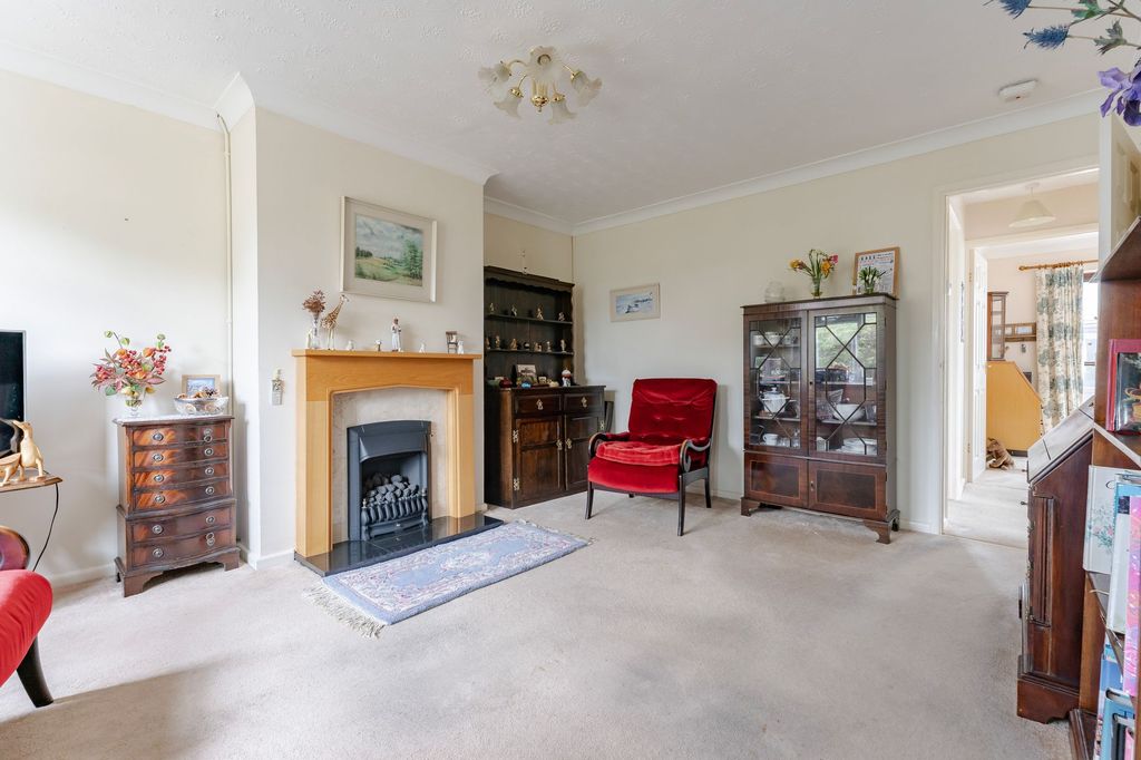 Property photo 3 of 15