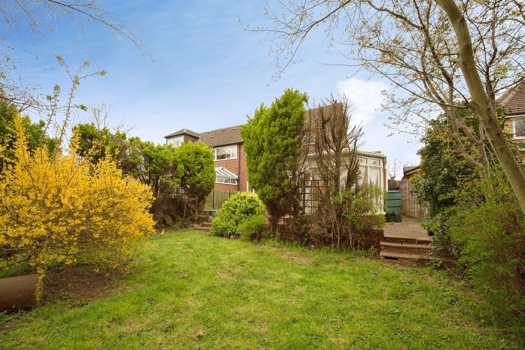 Property photo 3 of 20