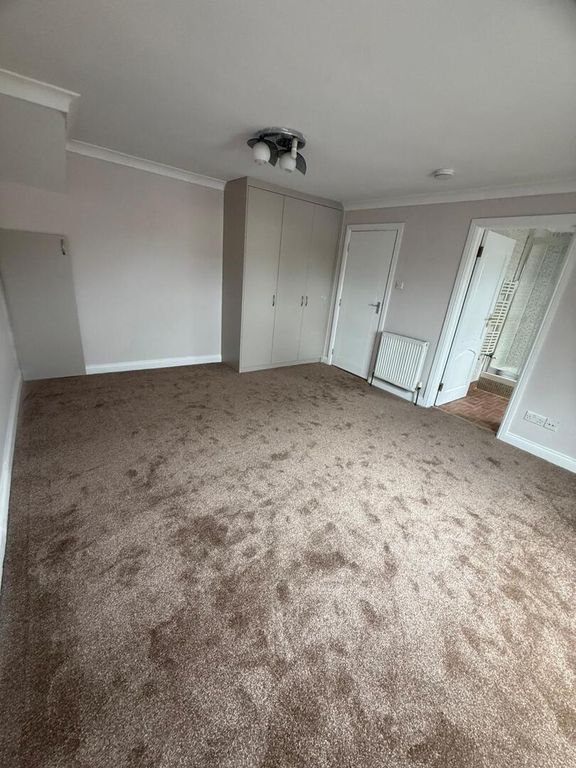 Property photo 3 of 12 Bedroom
