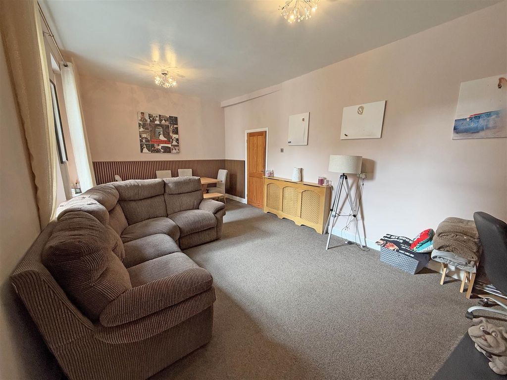 Property photo 3 of 12 John Street Dining Room Pic2.Jpg