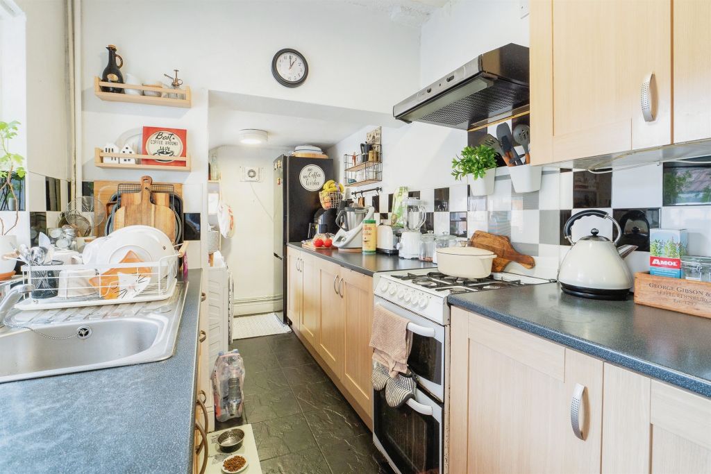 Property photo 3 of 17