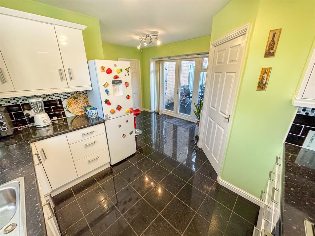 Property photo 3 of 42 Img_9208.Jpg