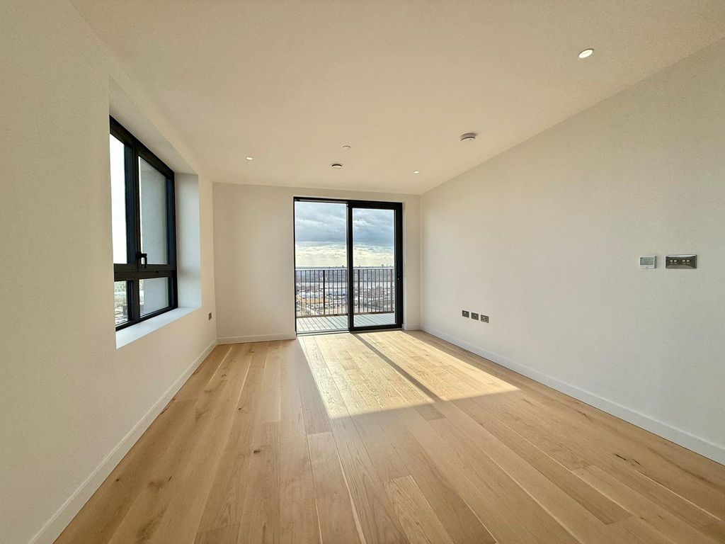 Property photo 1 of 16 Two Bedroom Property To Rent - Brand New