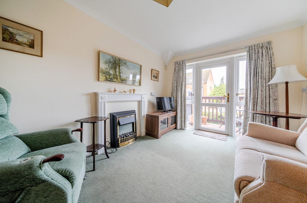 Property photo 2 of 10 1521851-25-1A0E75...