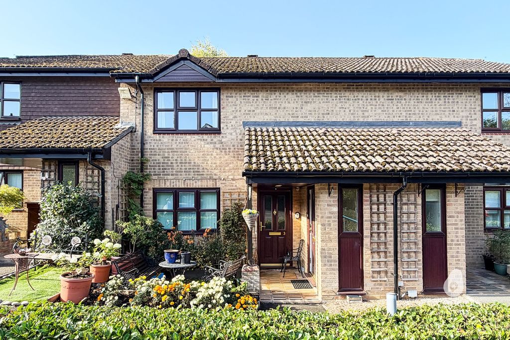 Property photo 1 of 9 5674891