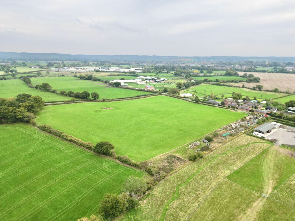 Property photo 3 of 4