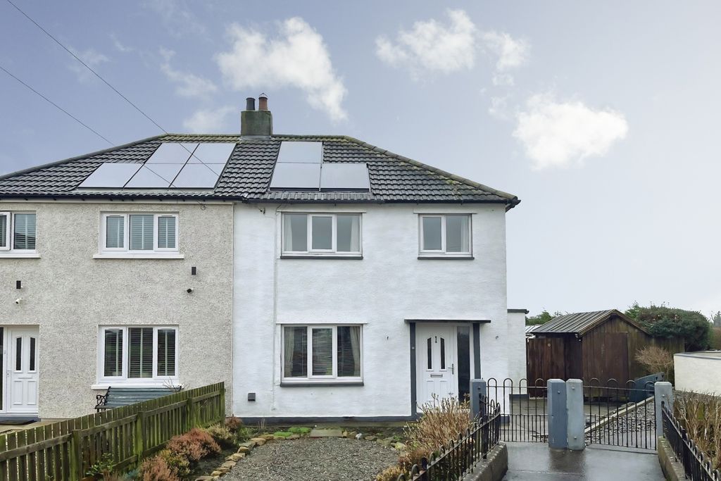 Property photo 1 of 12 Outside