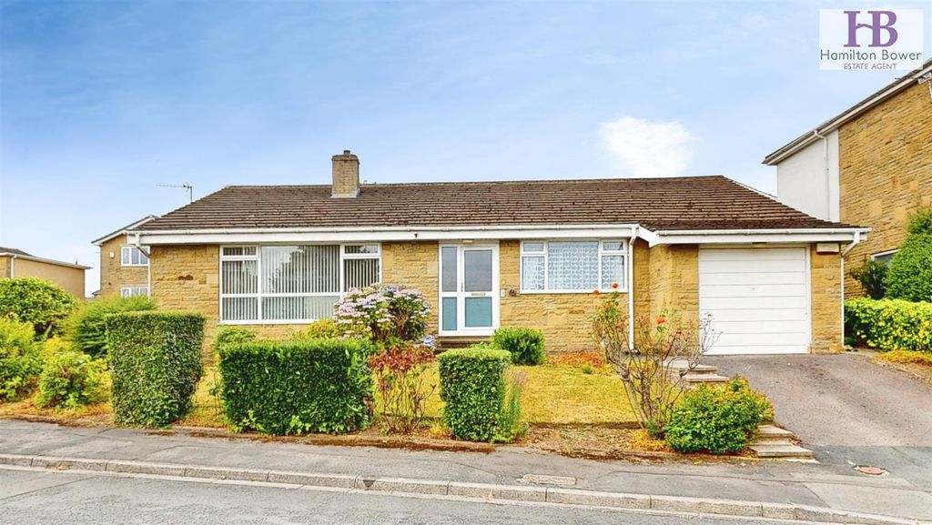 Property photo 1 of 14 00452067-4-Chelsea-Mansions-08042026_203409.Jpg