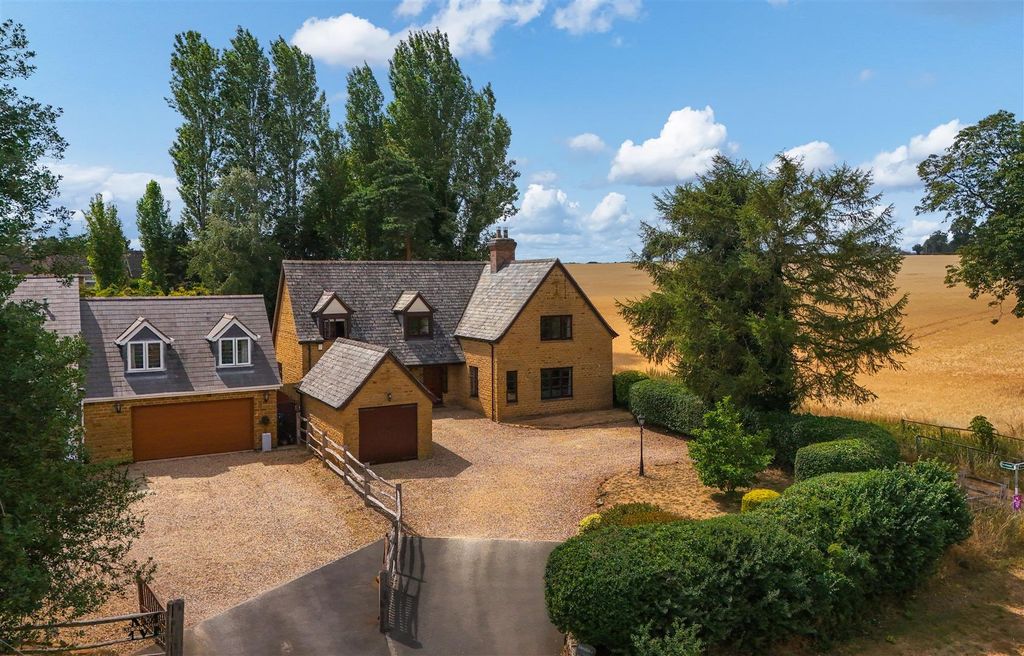 Property photo 1 of 33