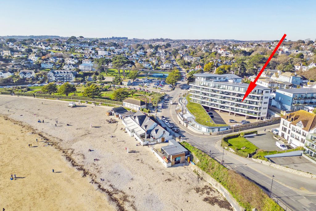 Property photo 1 of 12 Photo 1