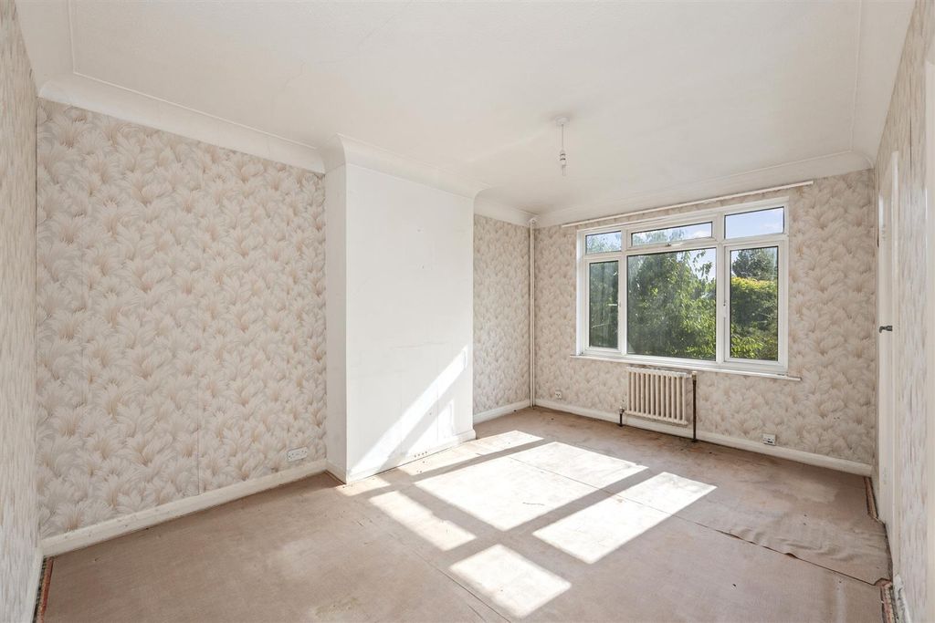 Property photo 2 of 11 Aldrington Close, Cranley Court, Flat 12-005.Jpg