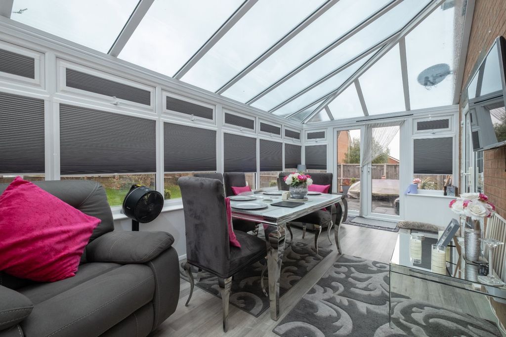 Property photo 3 of 18 Picture 3