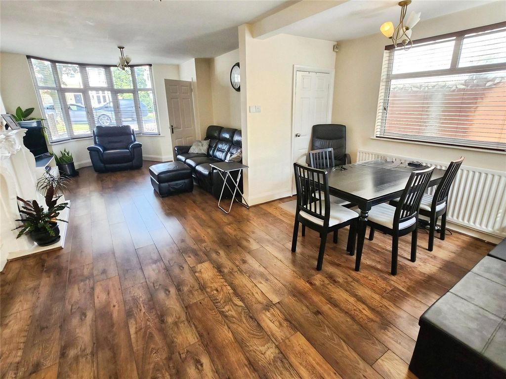 Property photo 2 of 11 Lounge Dining Room