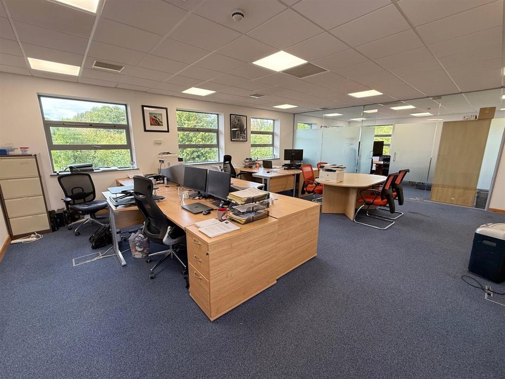 Property photo 2 of 11 5.Jpg