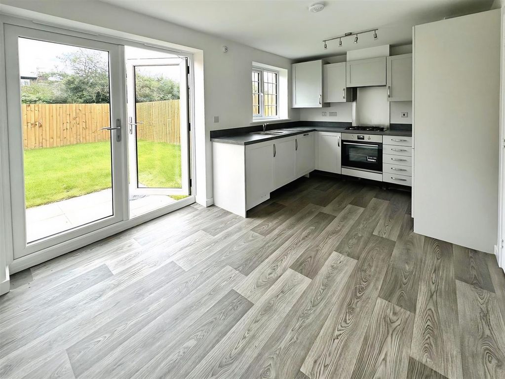 Property photo 2 of 17 3E7713Bd-2.Jpg