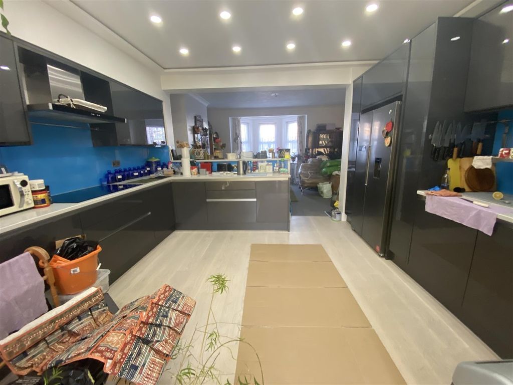 Property photo 3 of 6 Img_8090.Jpg