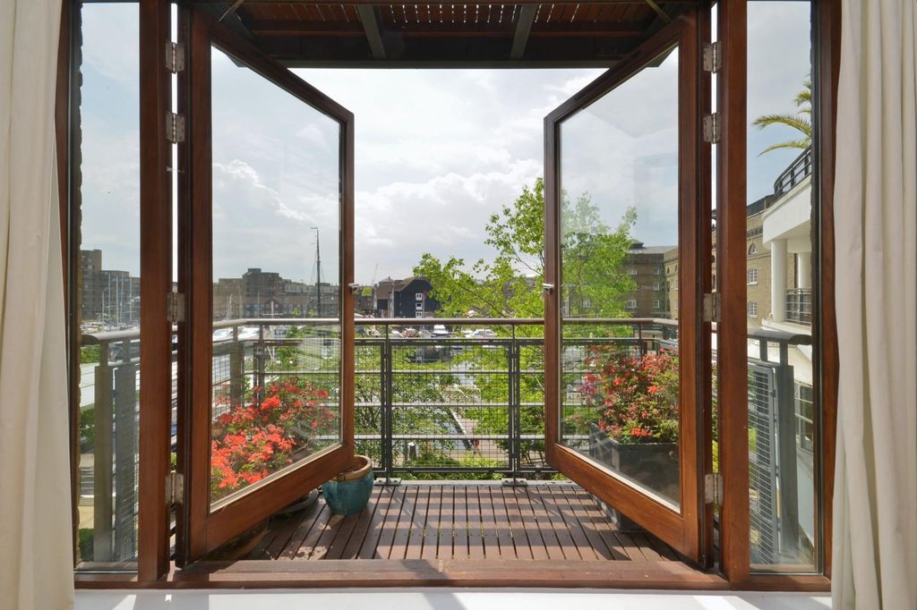 Property photo 3 of 10 Image