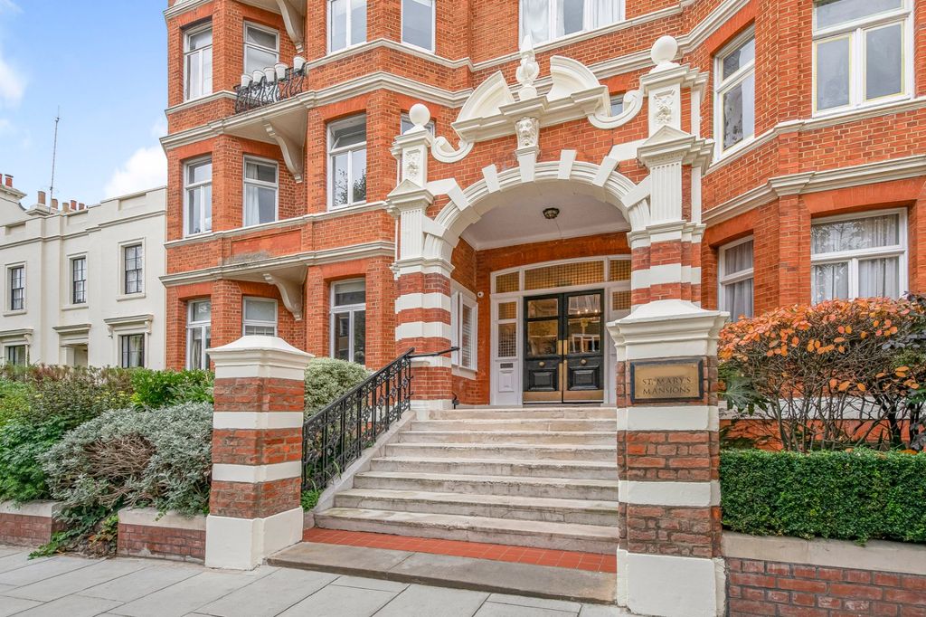 Property photo 2 of 22