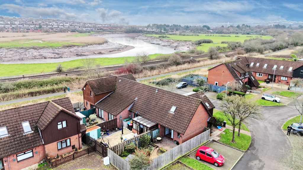 Property photo 1 of 25 Dji_20260129110532_0059_D