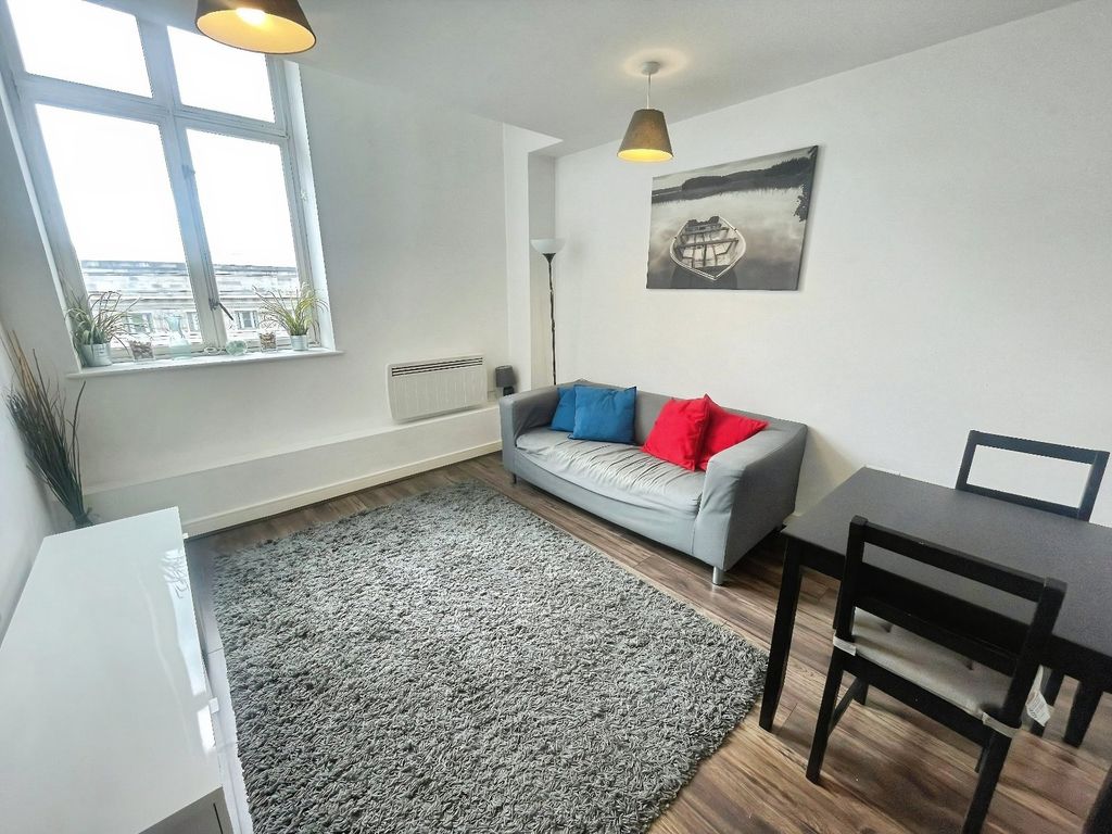 Property photo 2 of 13 Picture No. 05