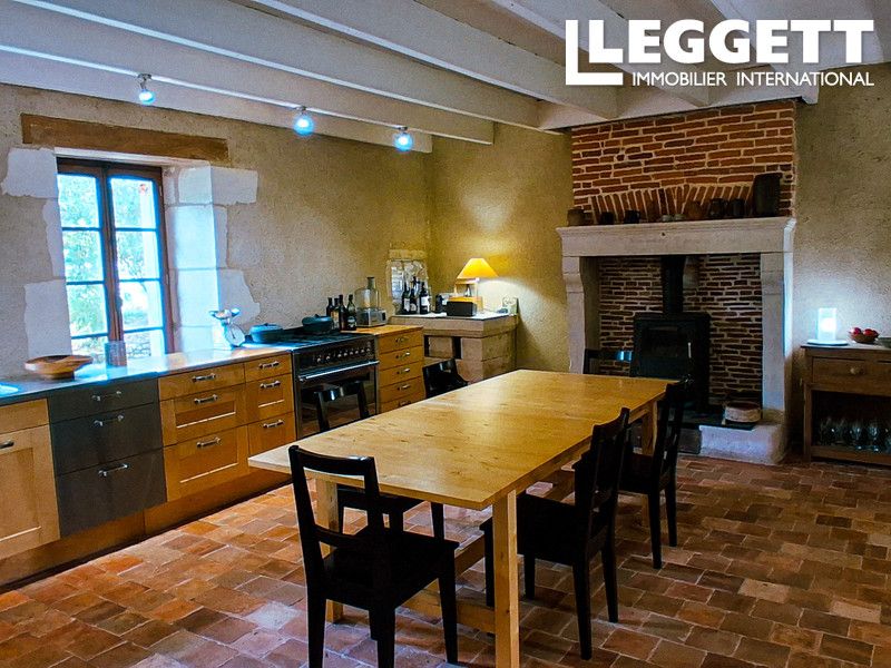 Property photo 3 of 10