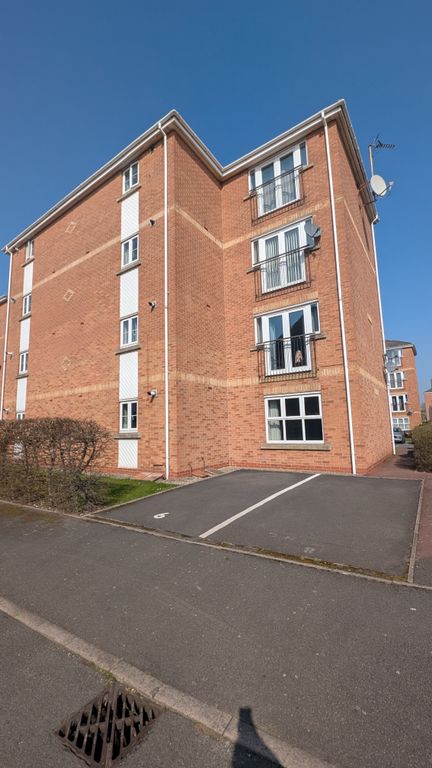 Property photo 1 of 9 Exterior