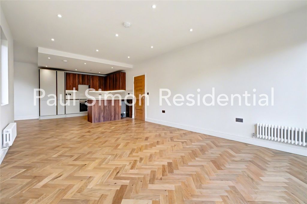 Property photo 2 of 14 Picture No. 12