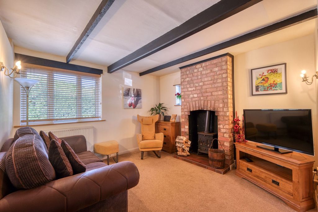 Property photo 3 of 14