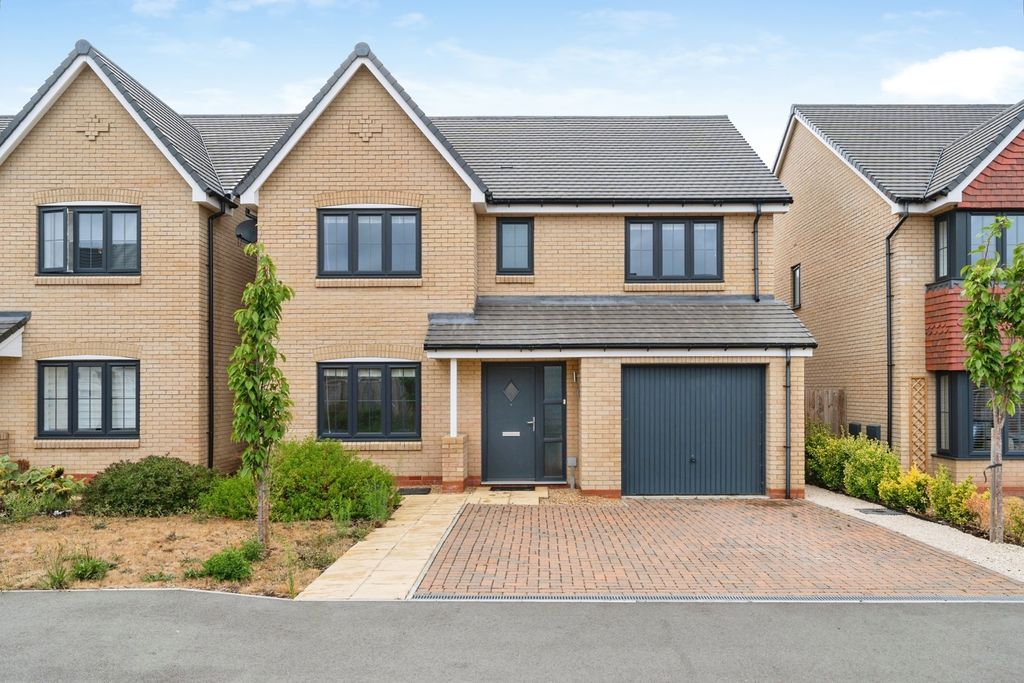 Property photo 1 of 28 Pbox-Img.Jpg