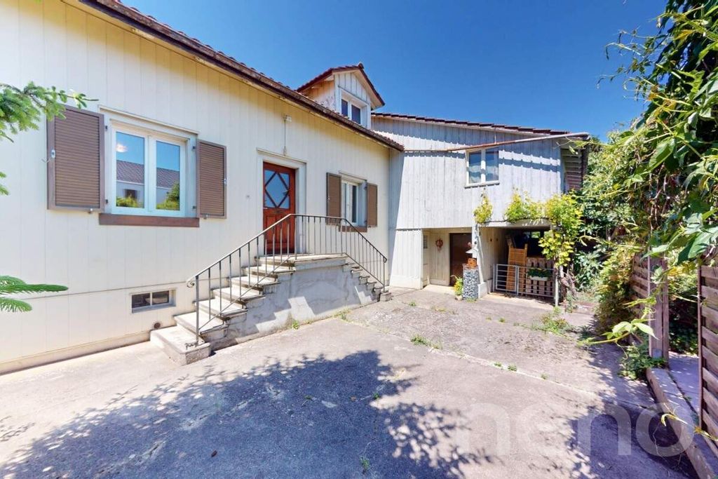 Property photo 2 of 13