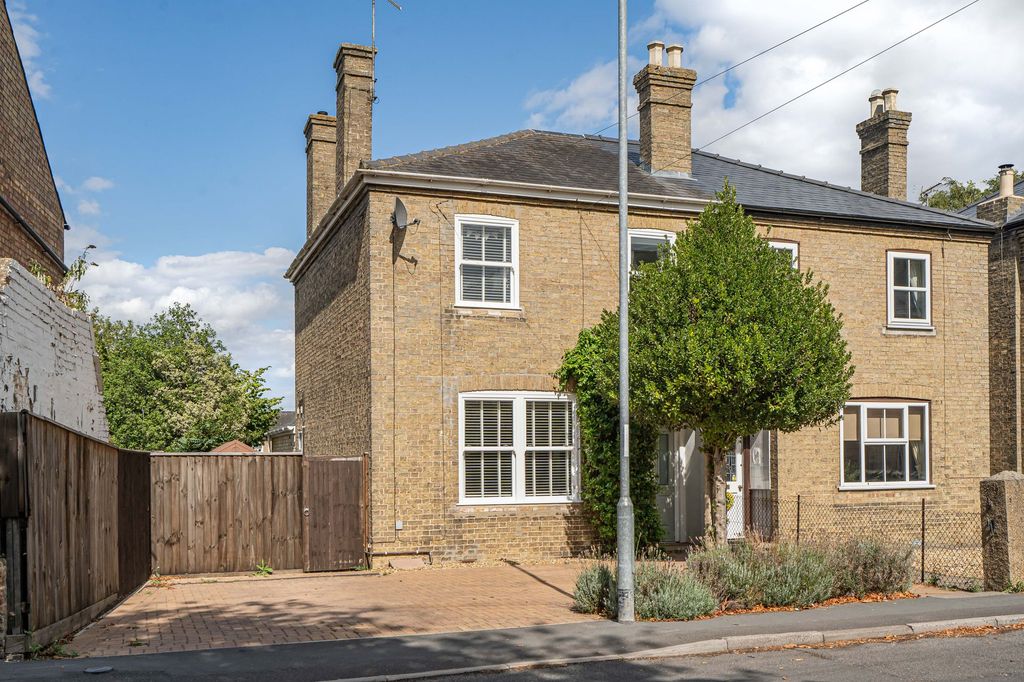 Property photo 1 of 22
