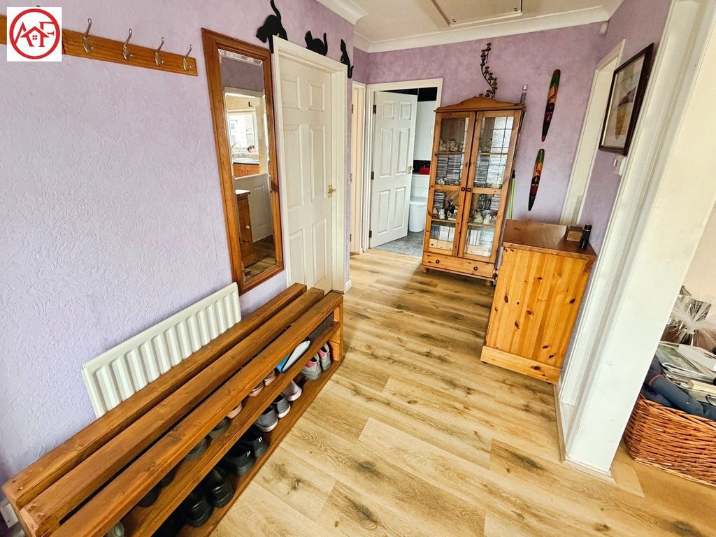 Additional image 7 of 2 bed detached bungalow for saleFairford Close, Highbridge TA9