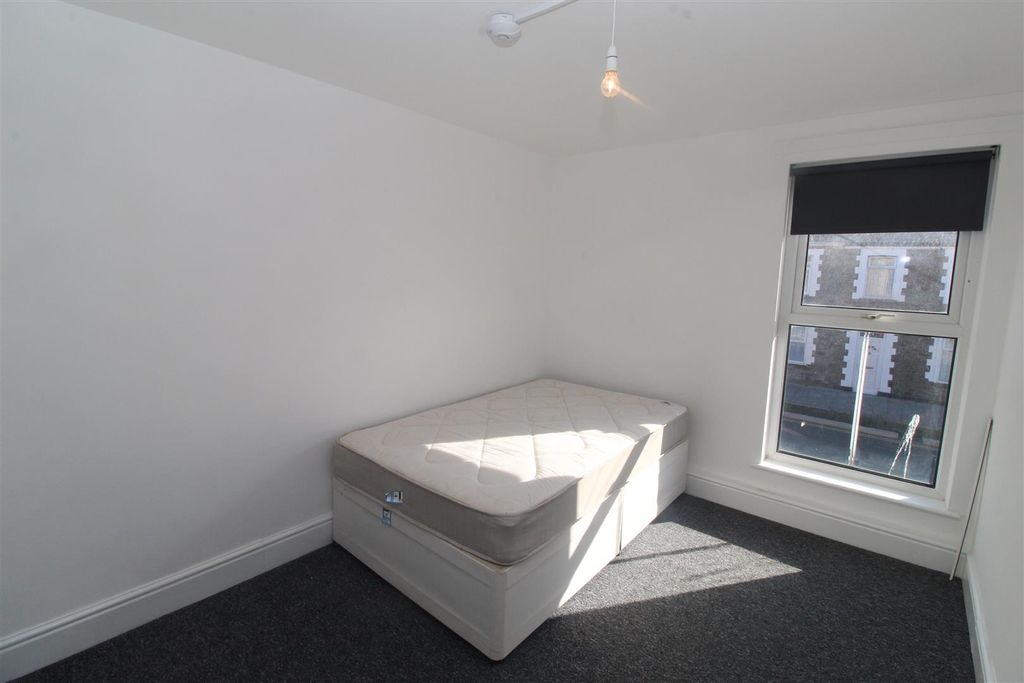 Property photo 2 of 8 Img_0571.Jpg