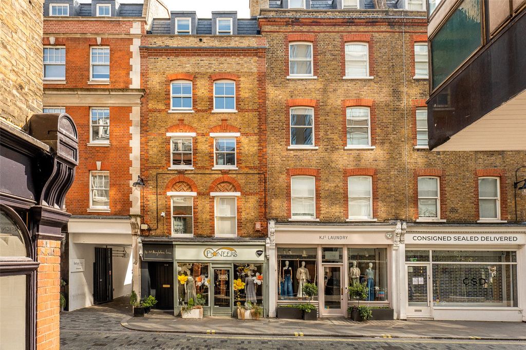 Property photo 2 of 18 Exterior