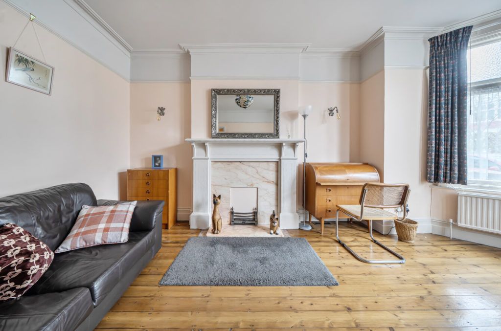 Property photo 3 of 19