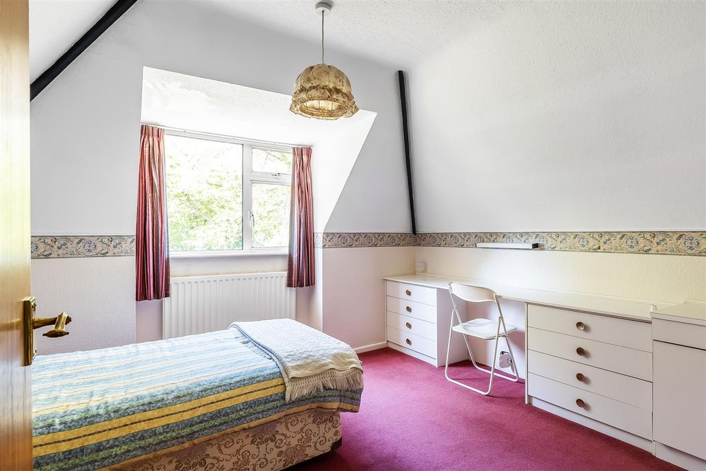 Additional image 21 of 3 bed detached house for saleWoodhurst Park, Oxted RH8