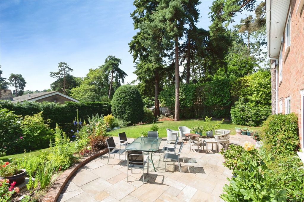 Property photo 2 of 21 Picture No. 31