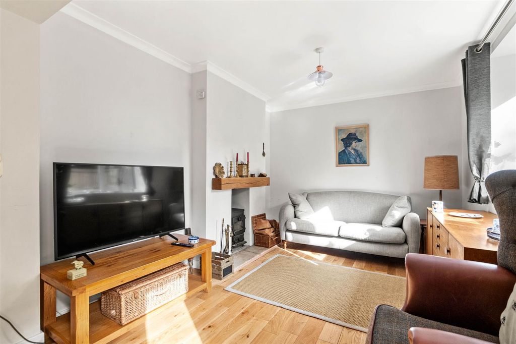 Property photo 3 of 13
