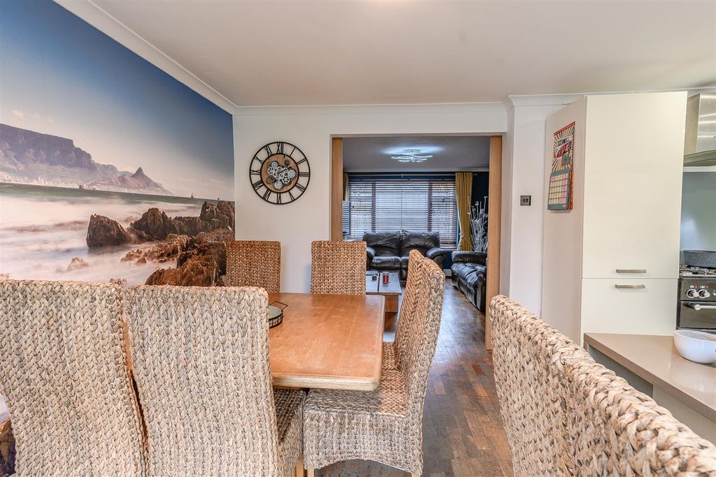 Additional image 20 of 3 bed semi-detached house for saleNorwood Crescent, Barry CF63
