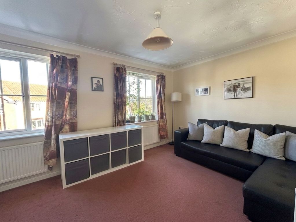 Property photo 2 of 7
