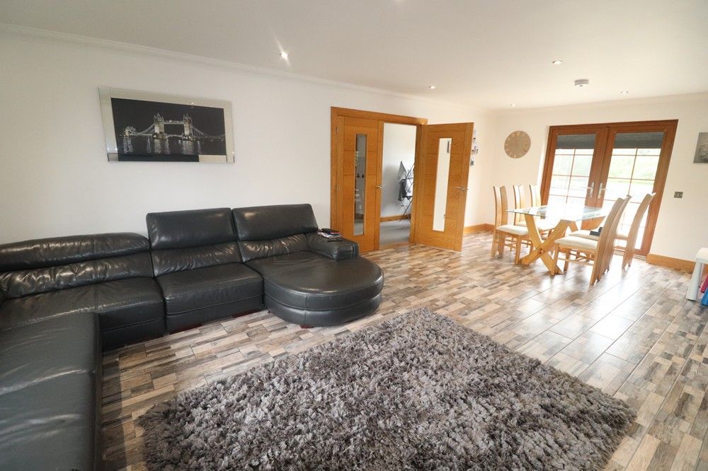 Property photo 3 of 20 Img_2043