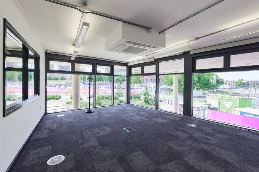 Property photo 3 of 15 3 Icentrum  Corner Office1.Jpg