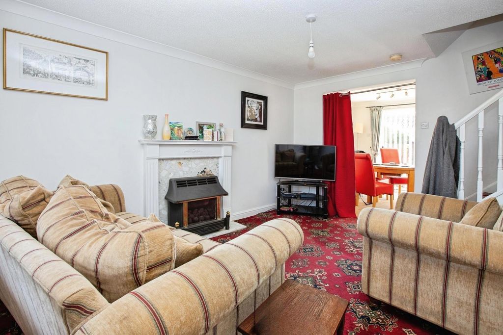 Property photo 3 of 18 Pbox-Img.Jpg