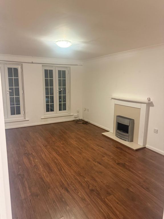 Property photo 3 of 12 Gallery