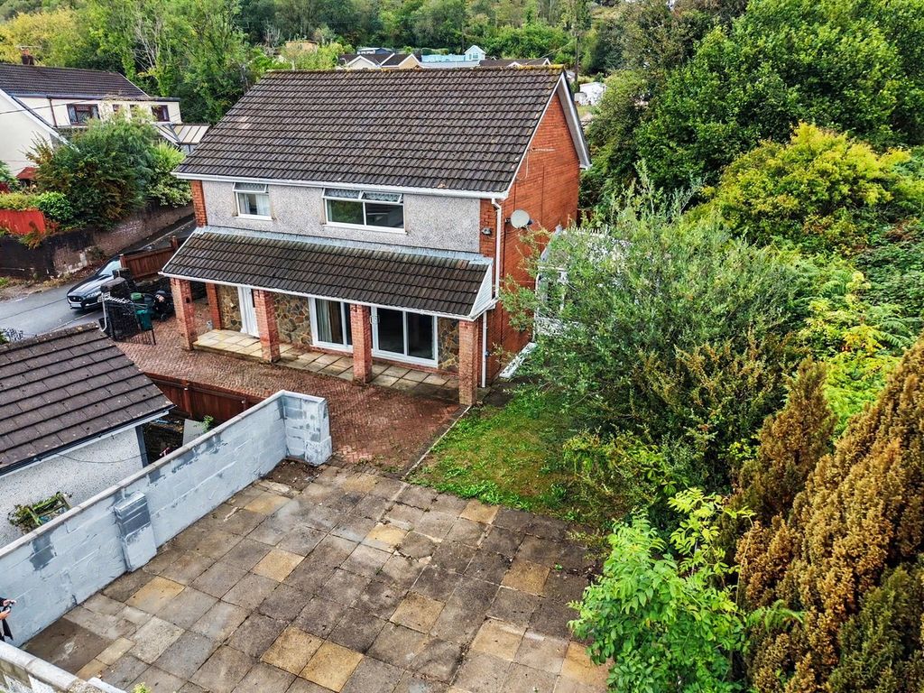 Property photo 1 of 25