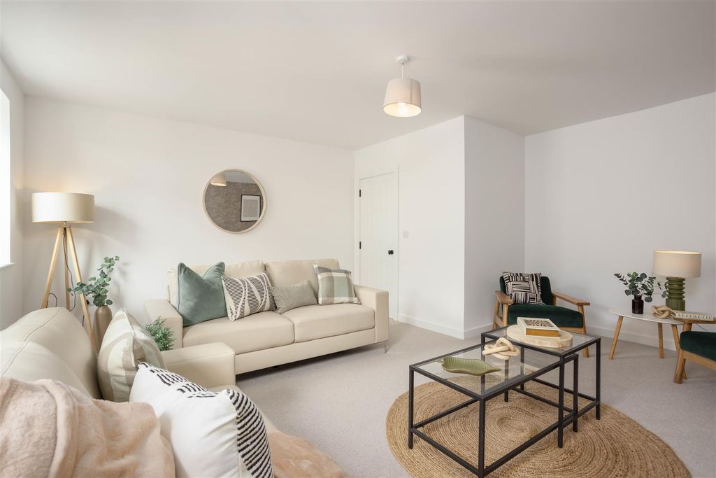 Property photo 3 of 15 00005.Jpg