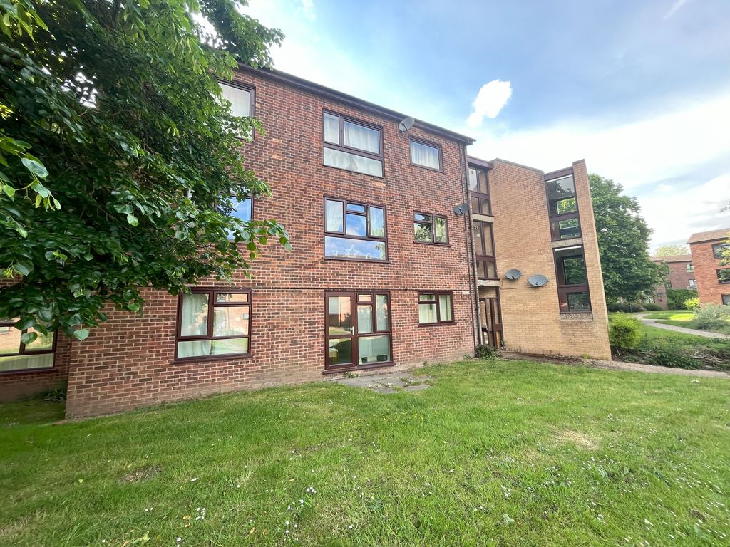 Property photo 1 of 6